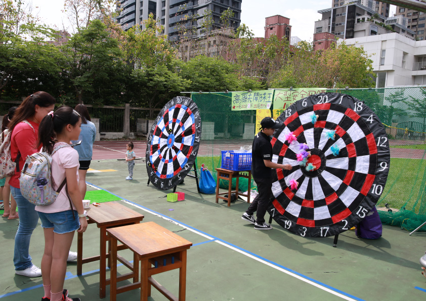 博爱国小园游会道具组